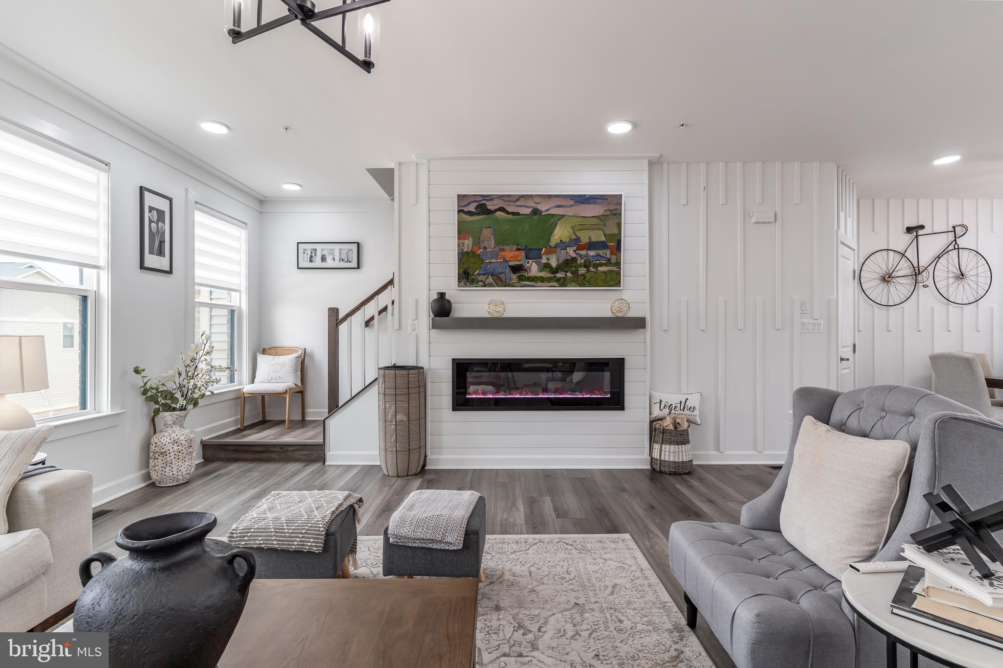 LONGVIEW RIDGE - Residential