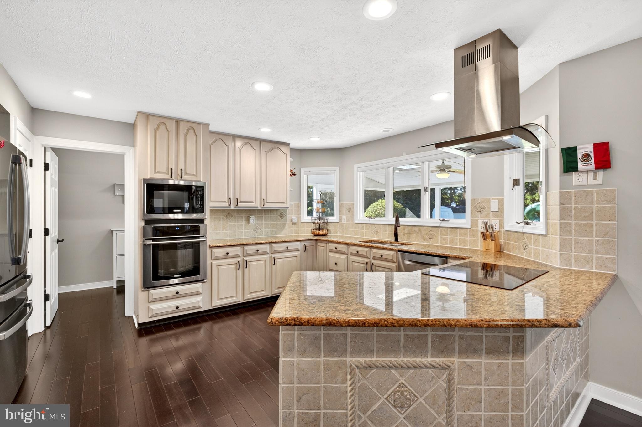 VILLAGES OF ELK NECK - Residential