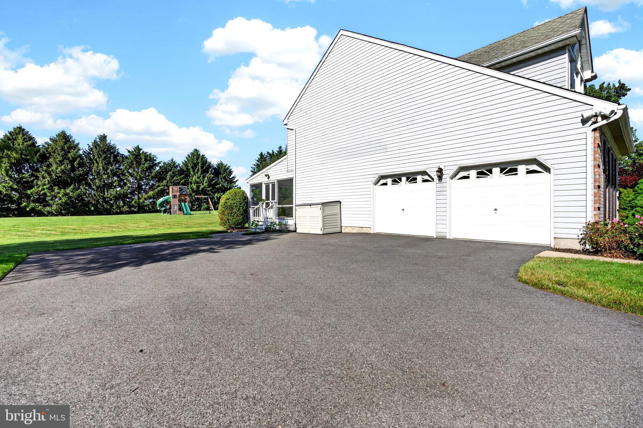 VILLAGES OF ELK NECK - Residential