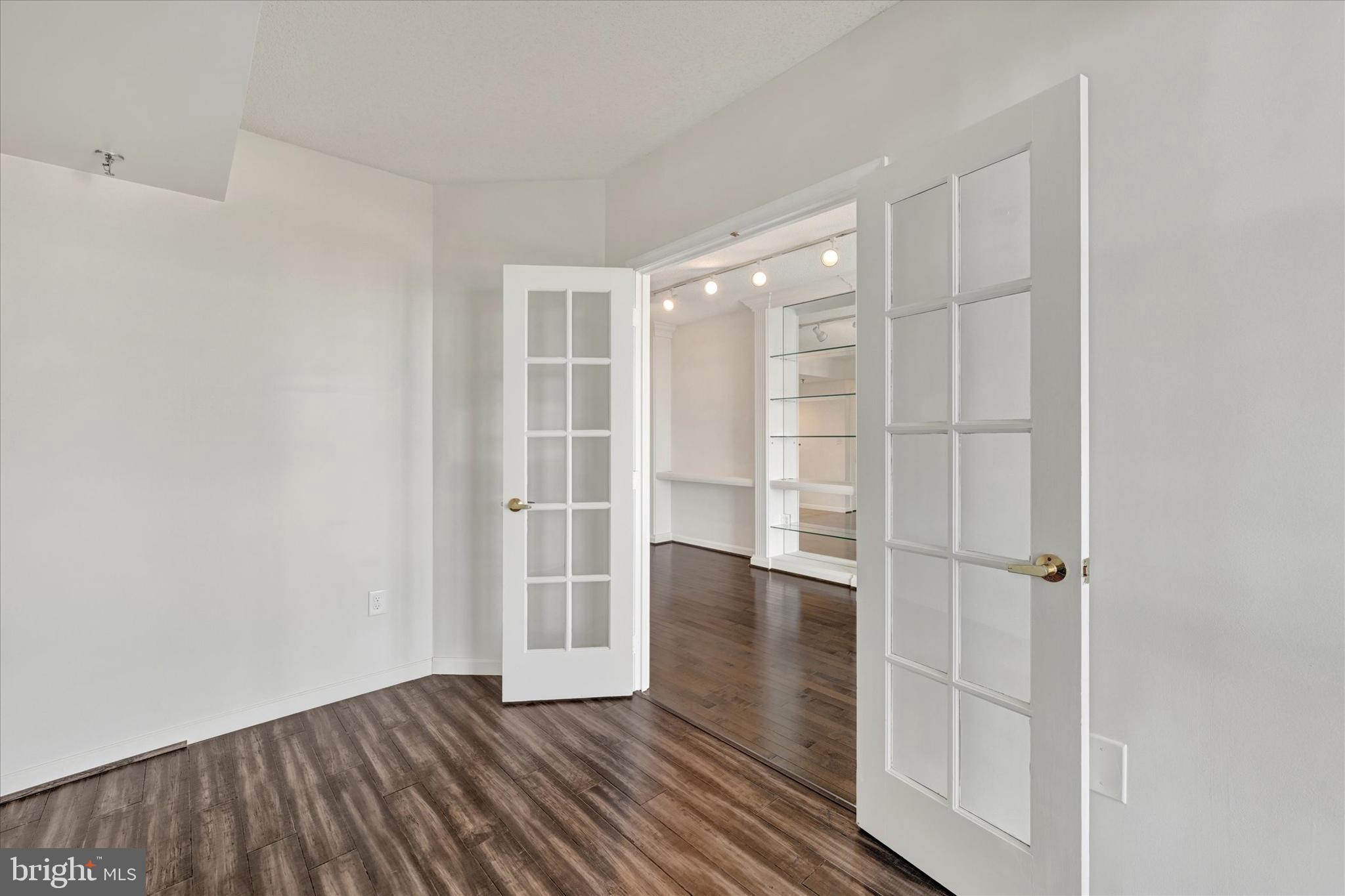 THE VICTORIA CODM - Residential
