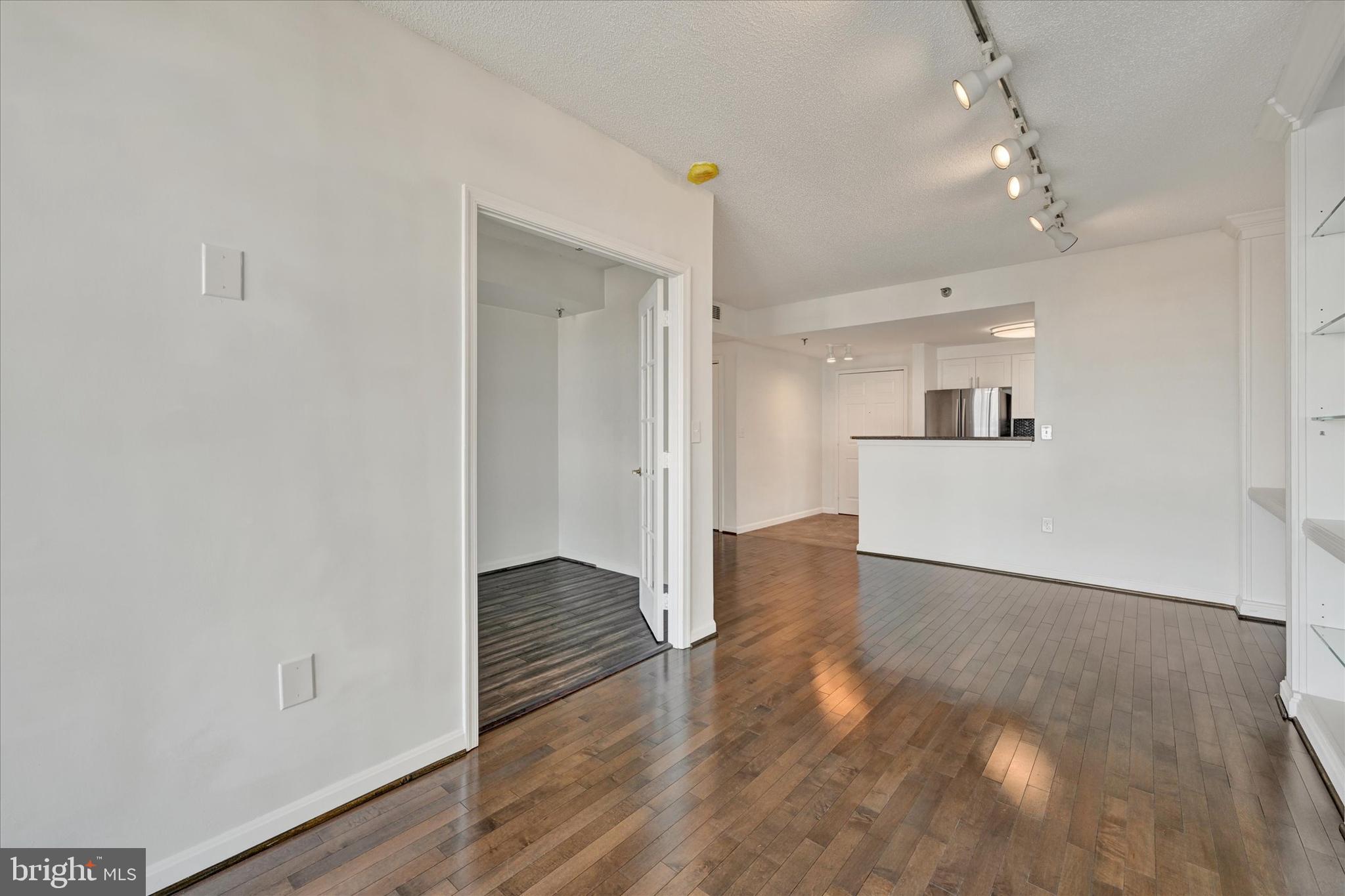 THE VICTORIA CODM - Residential