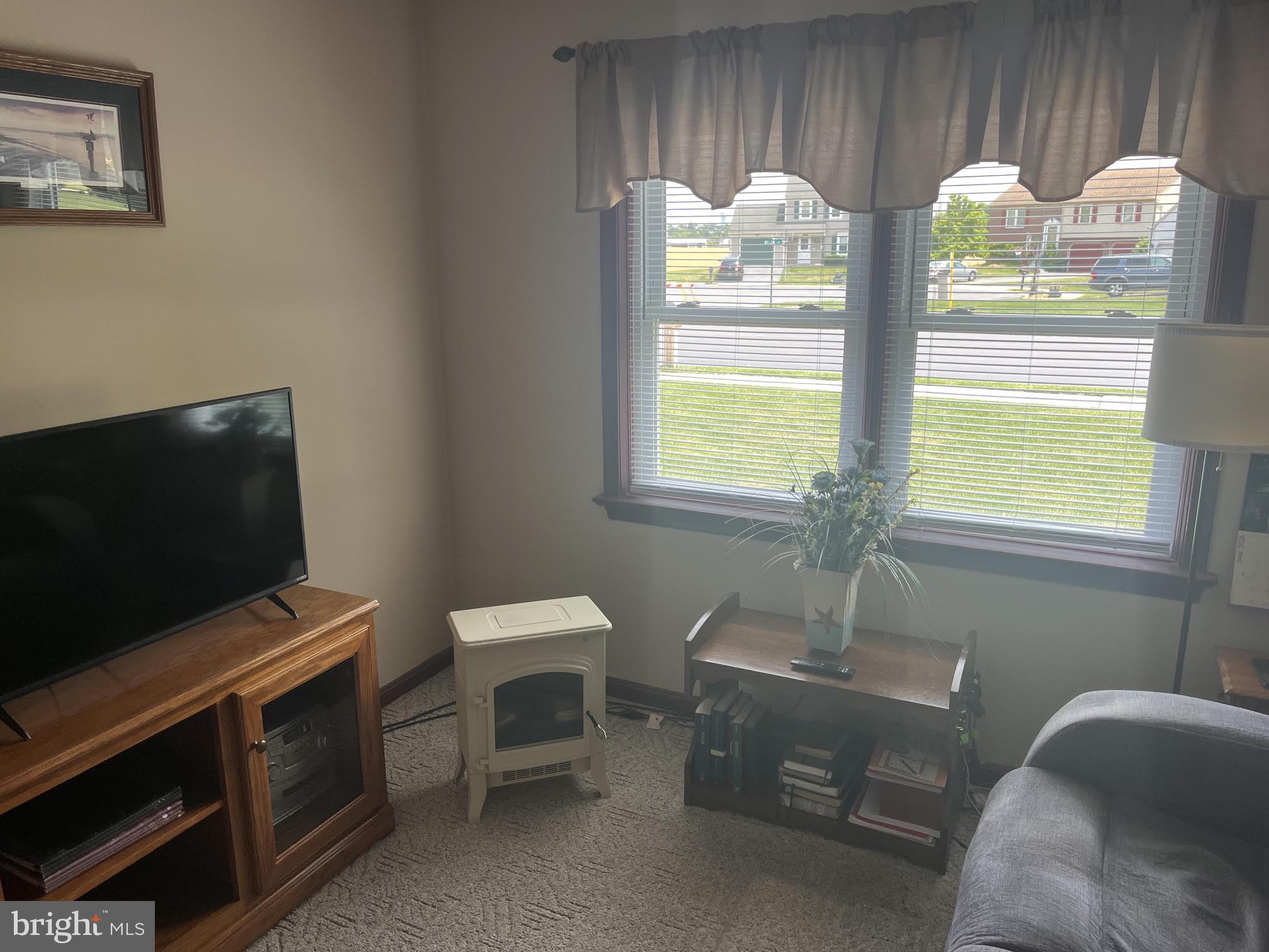 ASHLEA - Residential