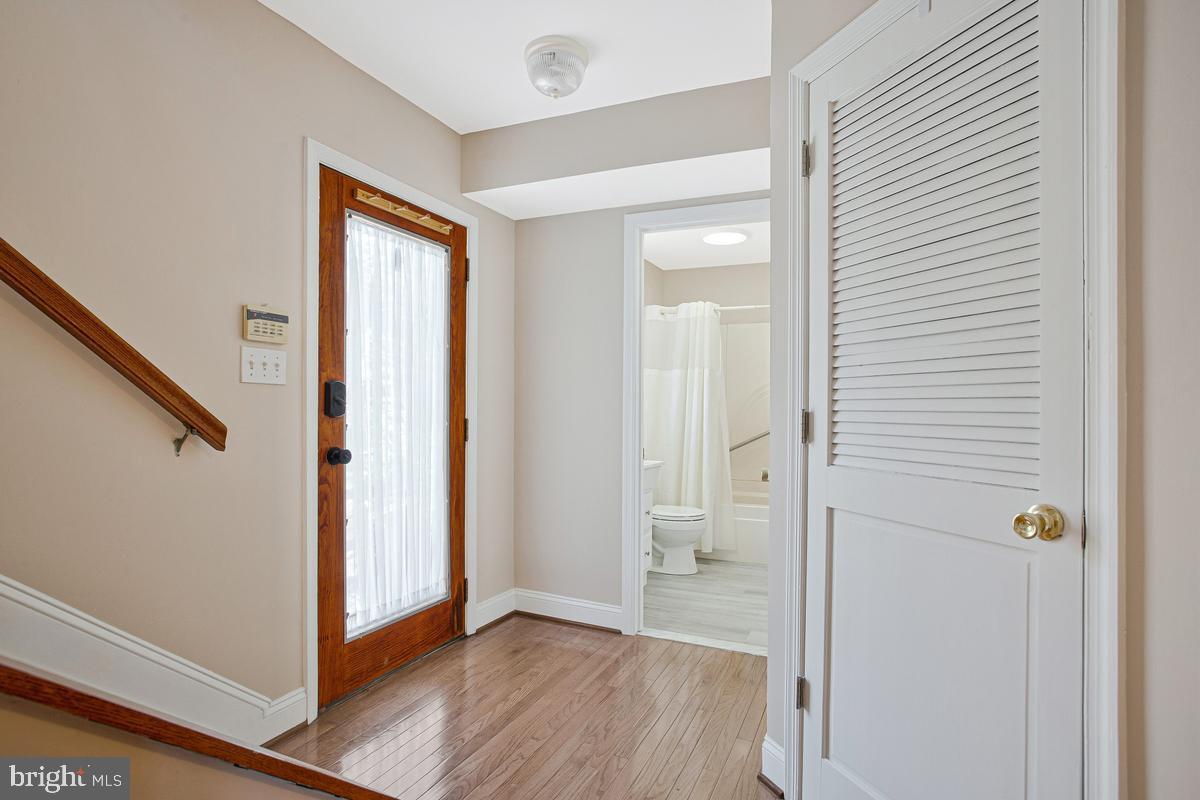 DEALE BEACH - Residential