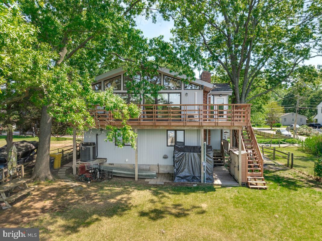 DEALE BEACH - Residential