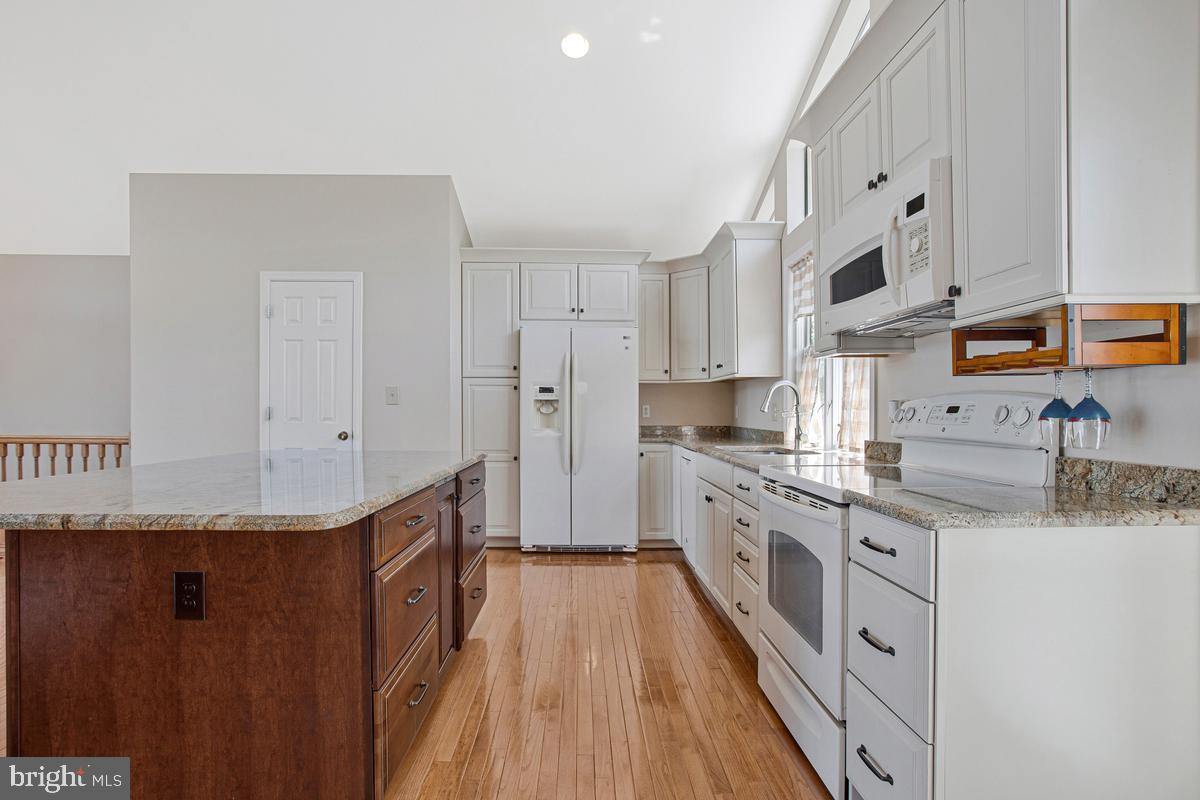 DEALE BEACH - Residential