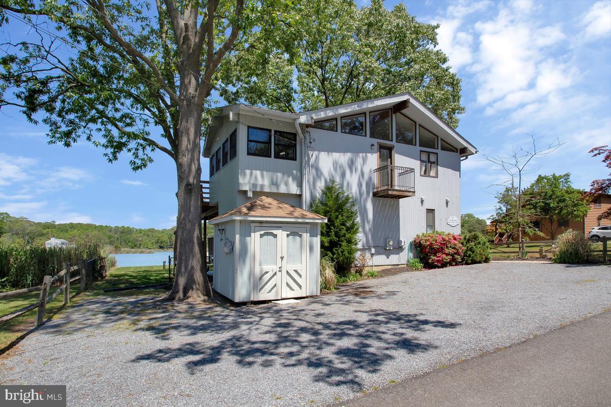 DEALE BEACH - Residential