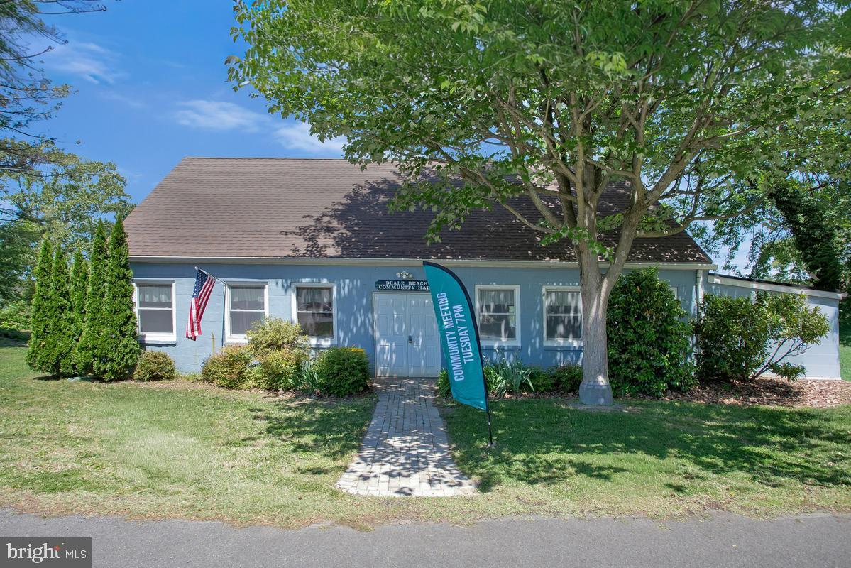 DEALE BEACH - Residential
