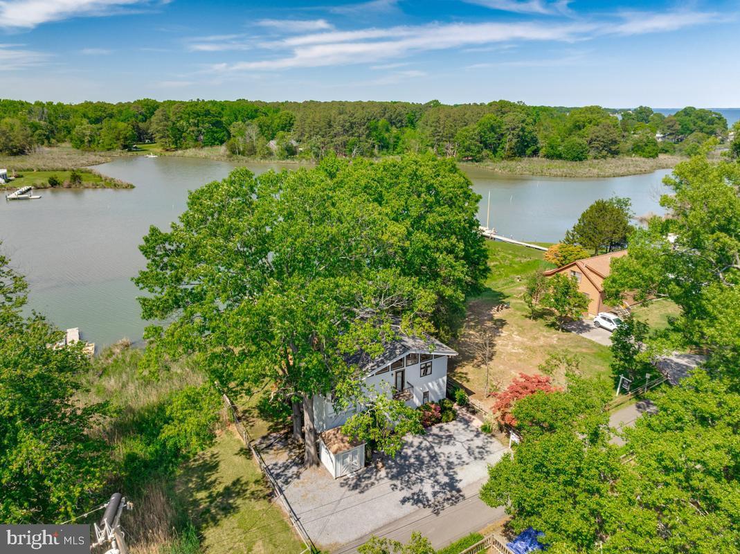 DEALE BEACH - Residential
