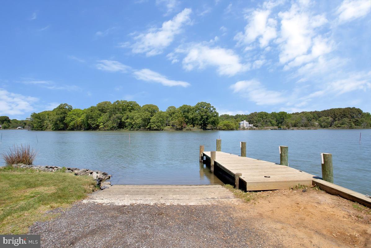DEALE BEACH - Residential