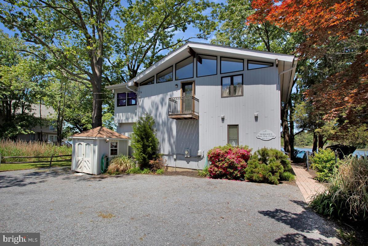 DEALE BEACH - Residential