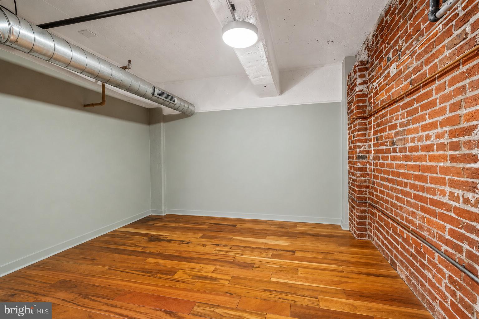 CALLOWHILL - Residential