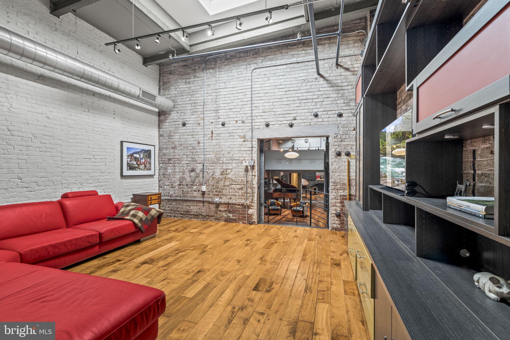 CALLOWHILL - Residential