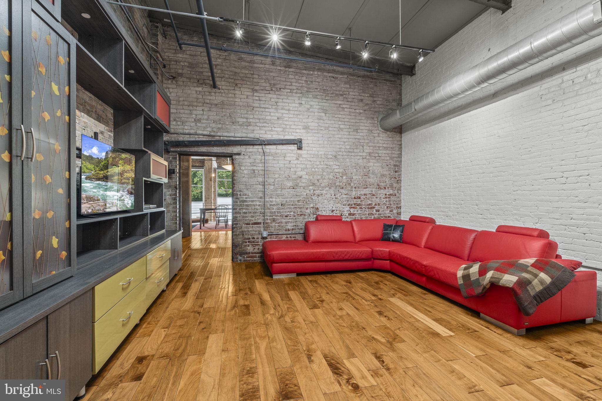 CALLOWHILL - Residential