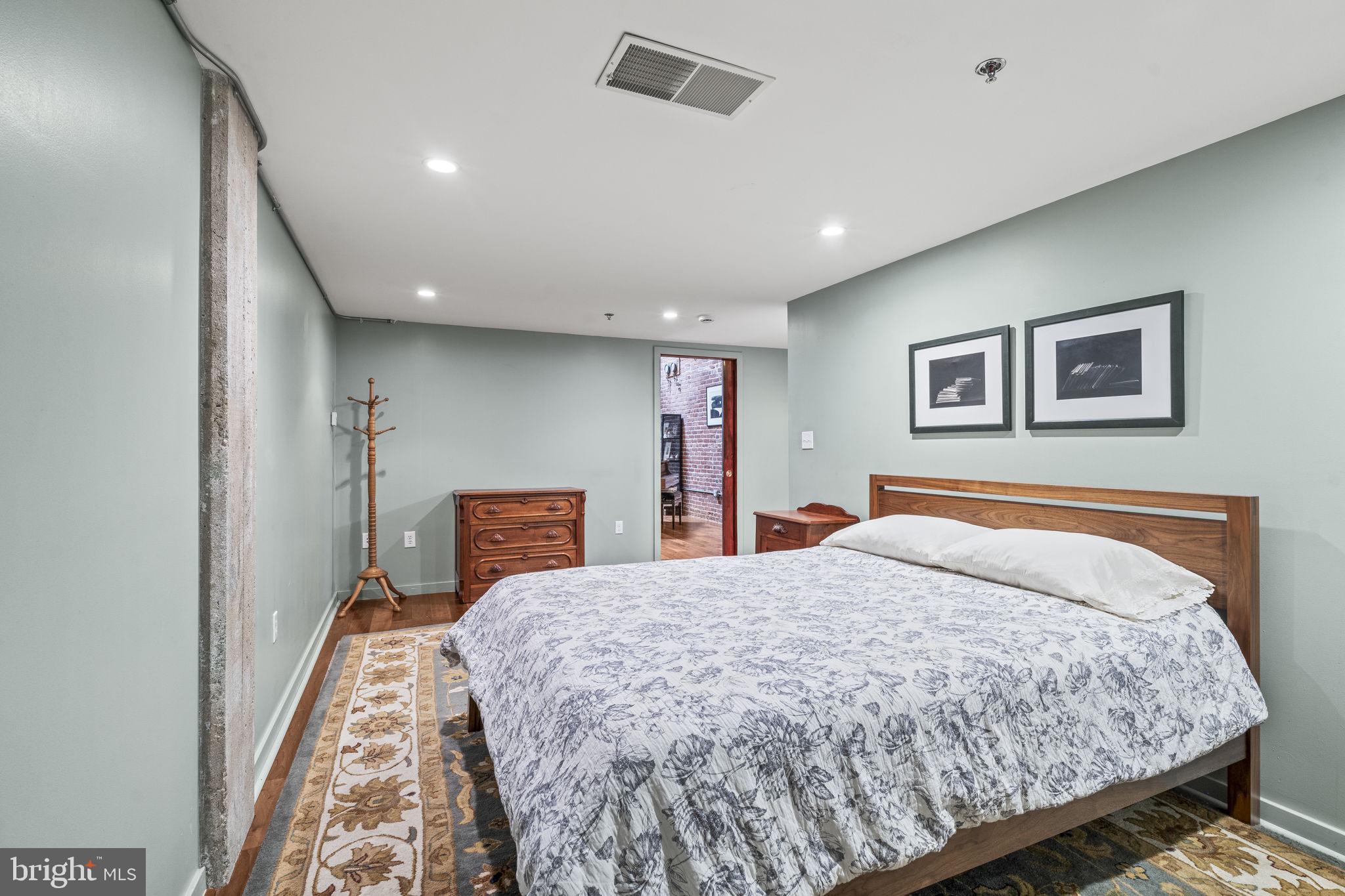 CALLOWHILL - Residential