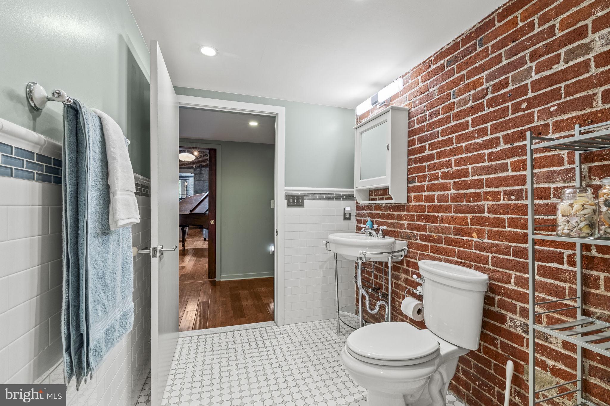 CALLOWHILL - Residential