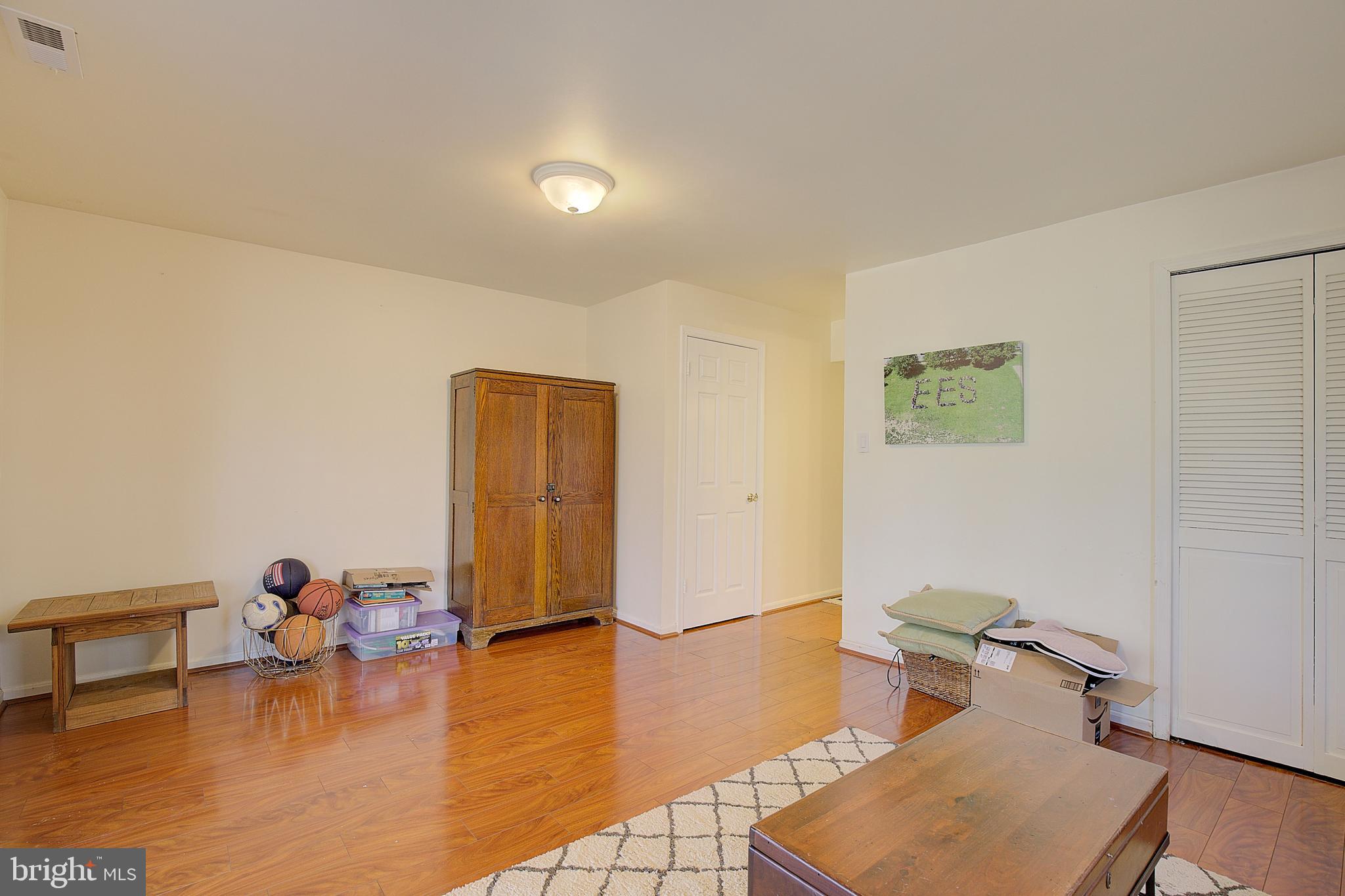 MARINERS POINT - Residential