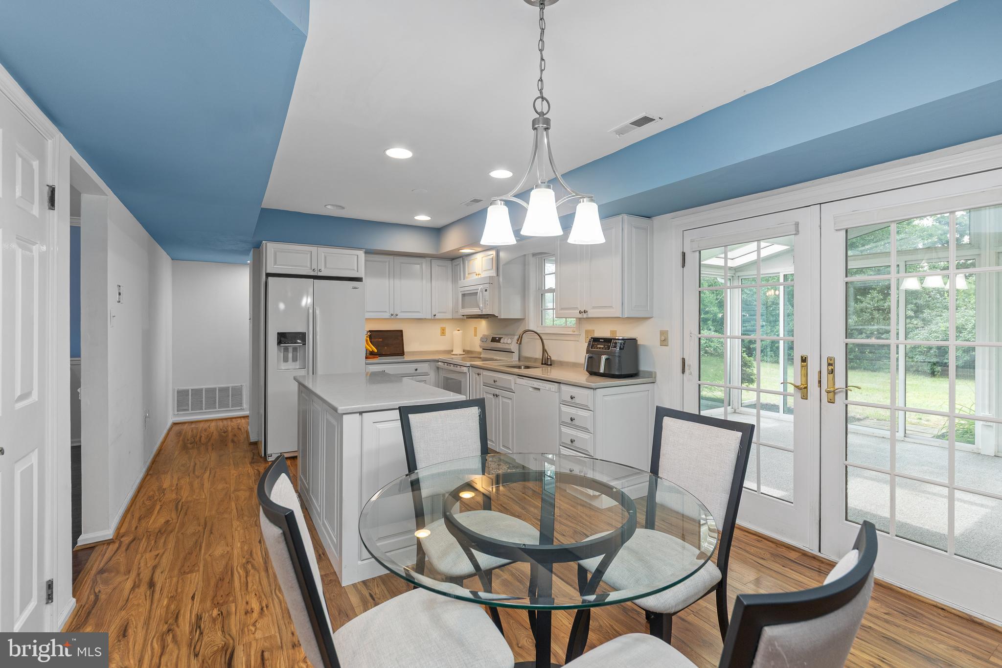 VALLEY RUN - Residential