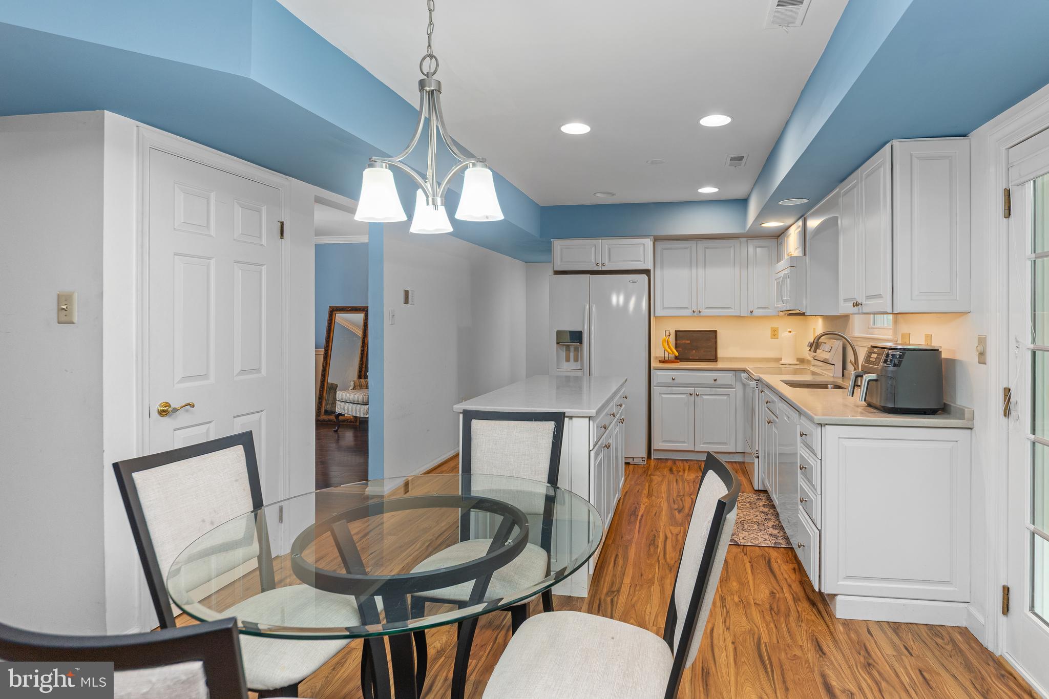 VALLEY RUN - Residential