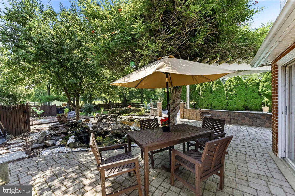 CARAVEL FARMS - Residential