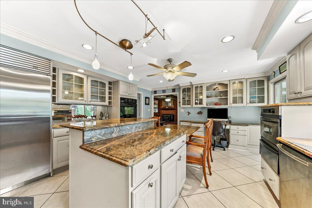 CARAVEL FARMS - Residential