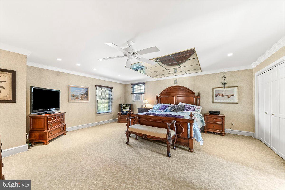 CARAVEL FARMS - Residential