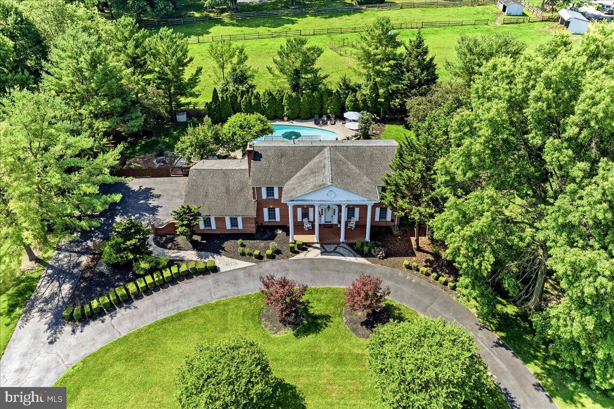 CARAVEL FARMS - Residential