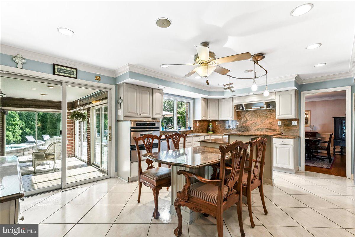 CARAVEL FARMS - Residential