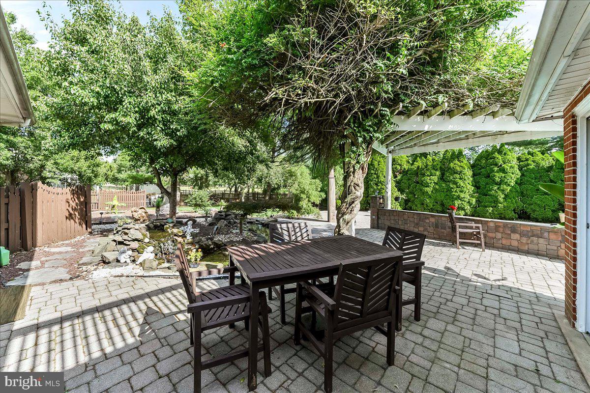 CARAVEL FARMS - Residential