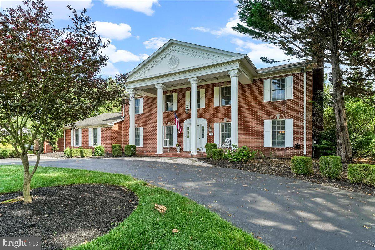 CARAVEL FARMS - Residential