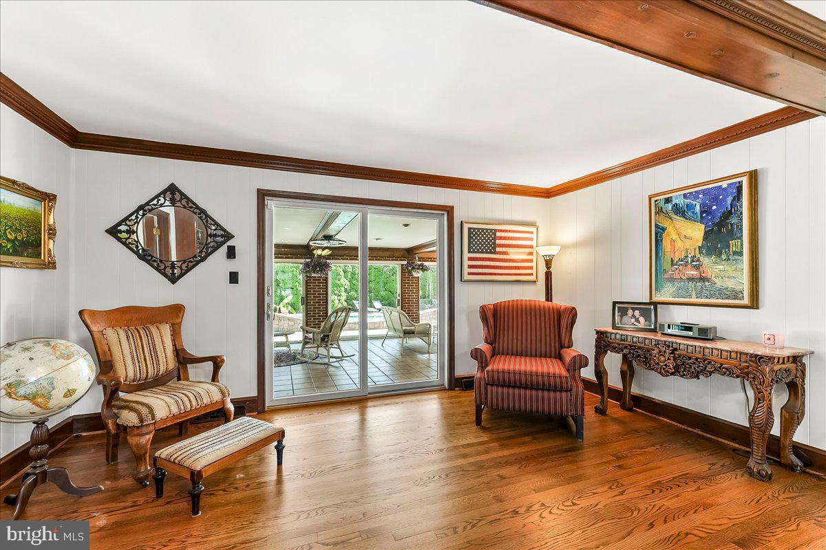 CARAVEL FARMS - Residential