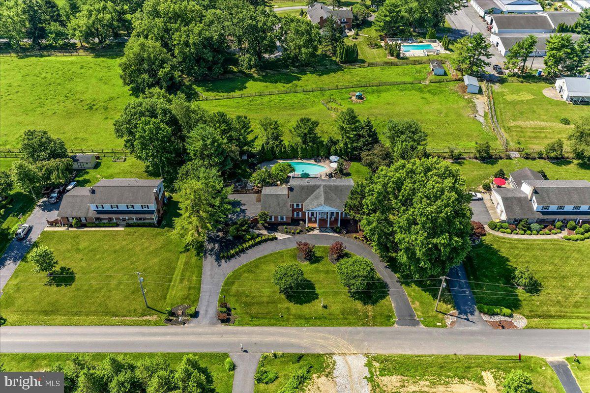 CARAVEL FARMS - Residential
