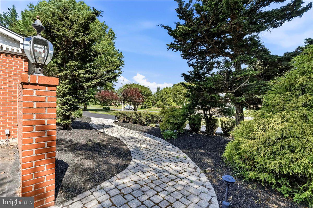 CARAVEL FARMS - Residential