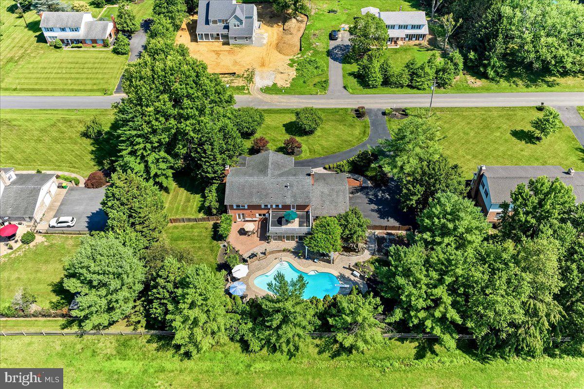 CARAVEL FARMS - Residential