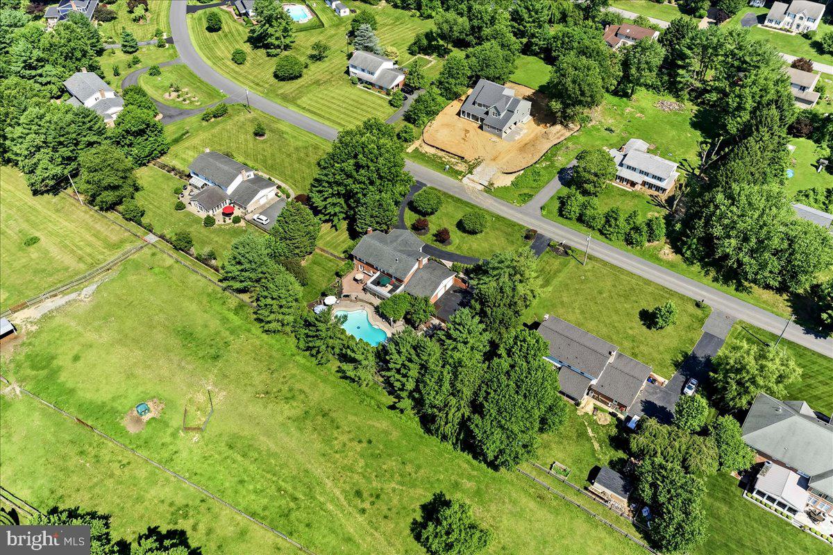 CARAVEL FARMS - Residential