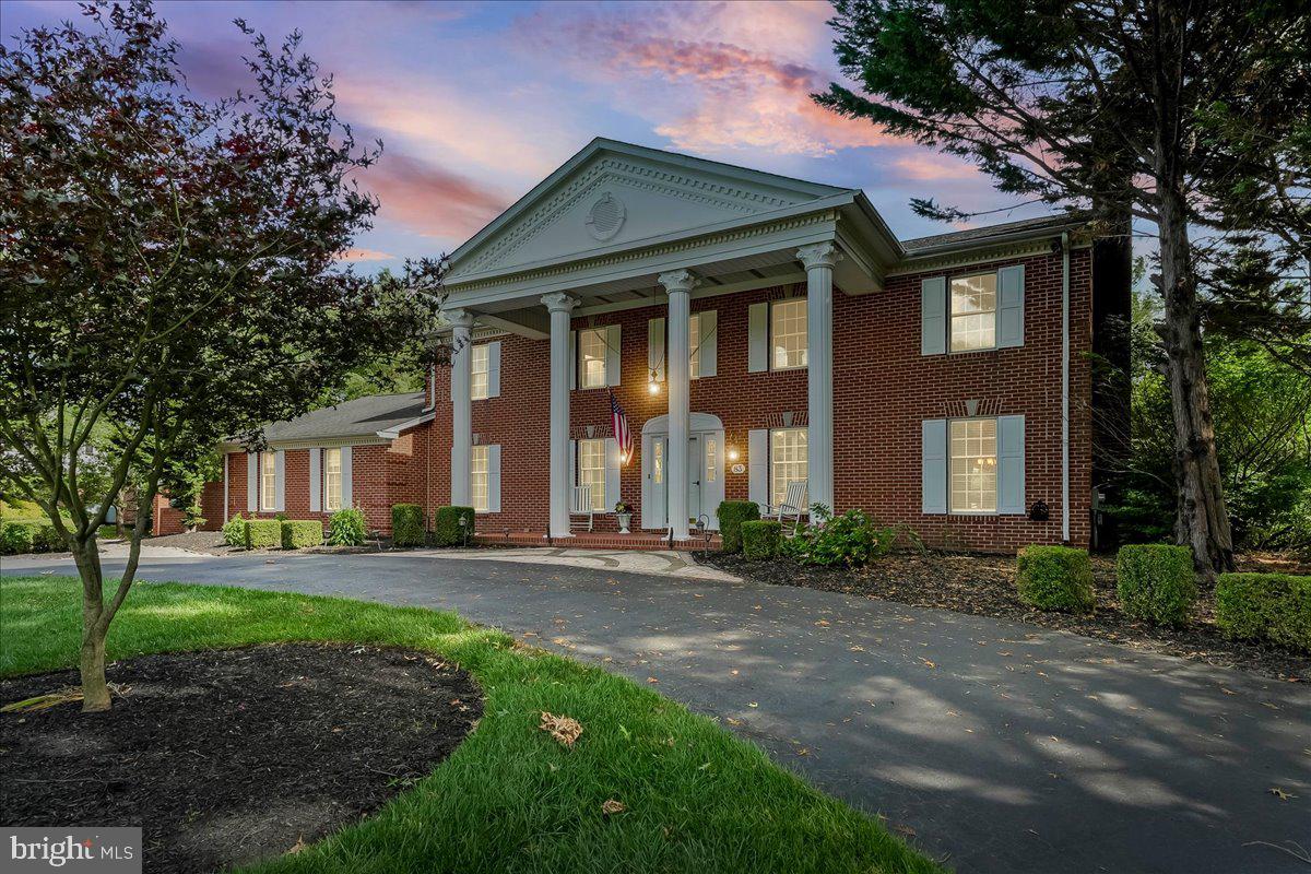 CARAVEL FARMS - Residential
