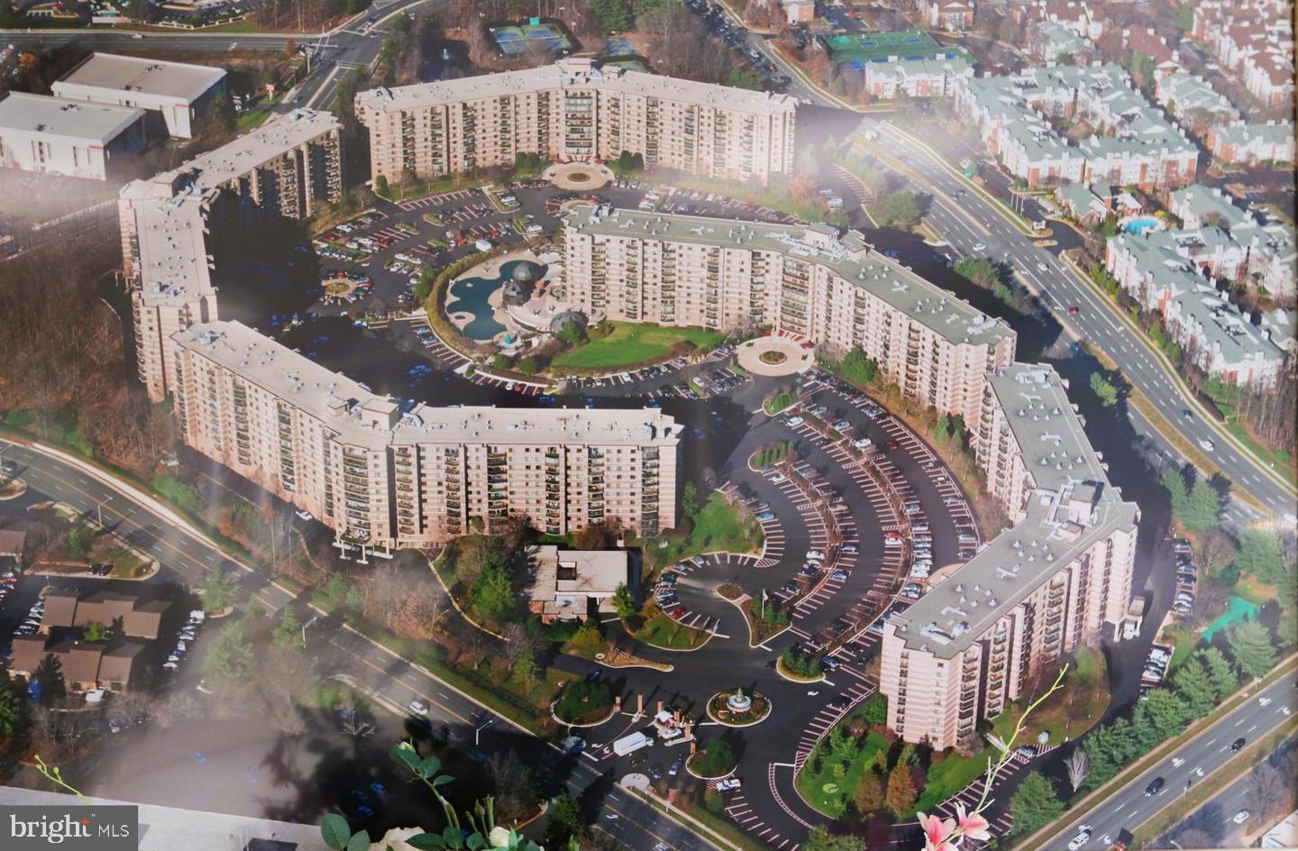 ROTONDA - Residential Lease