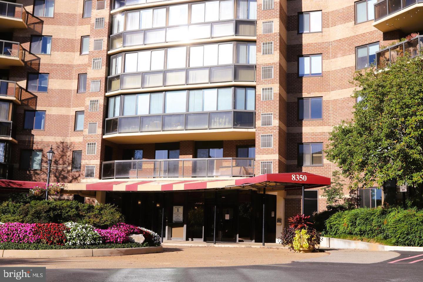 ROTONDA - Residential Lease