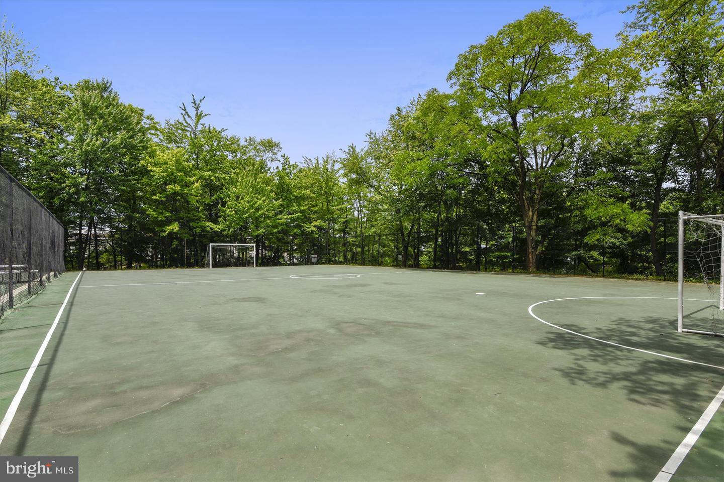 ROTONDA - Residential Lease