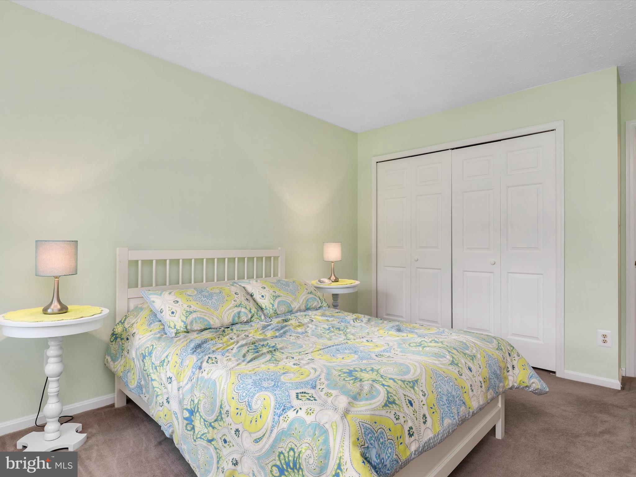 BAY COUNTRY - Residential
