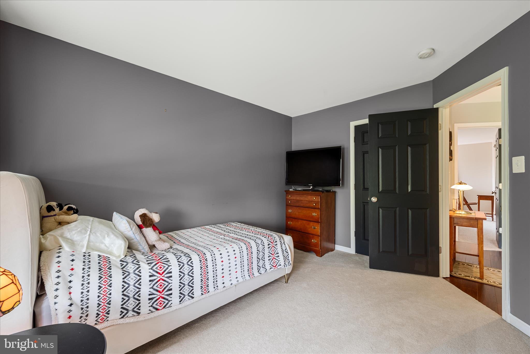 RED BUD RUN - Residential