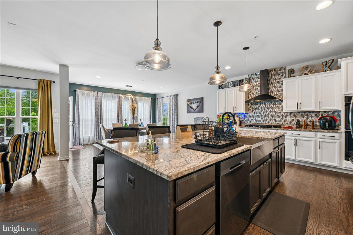 VILLAGES OF SAVANNAH - Residential