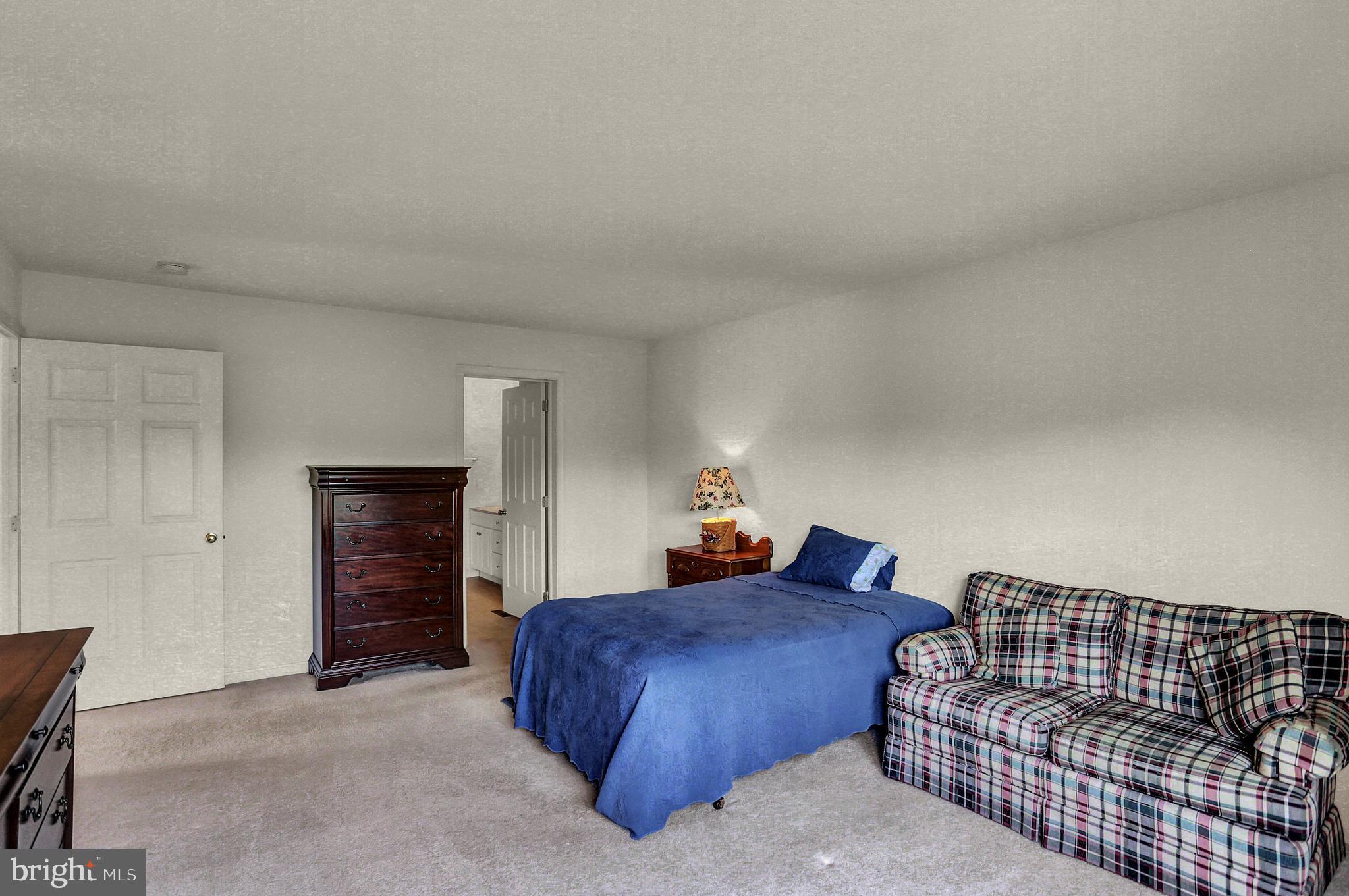 CEDARFIELD CONDOMINIUMS - Residential