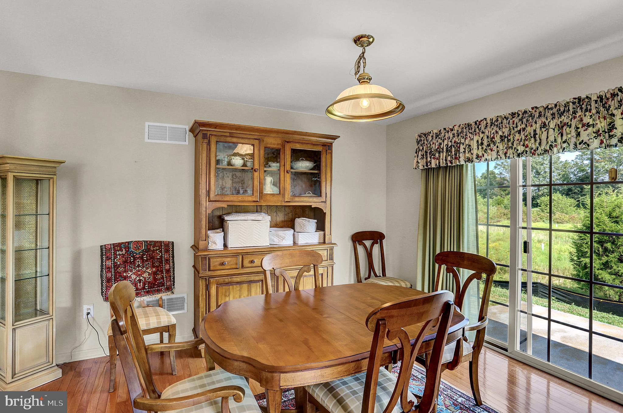 CEDARFIELD CONDOMINIUMS - Residential