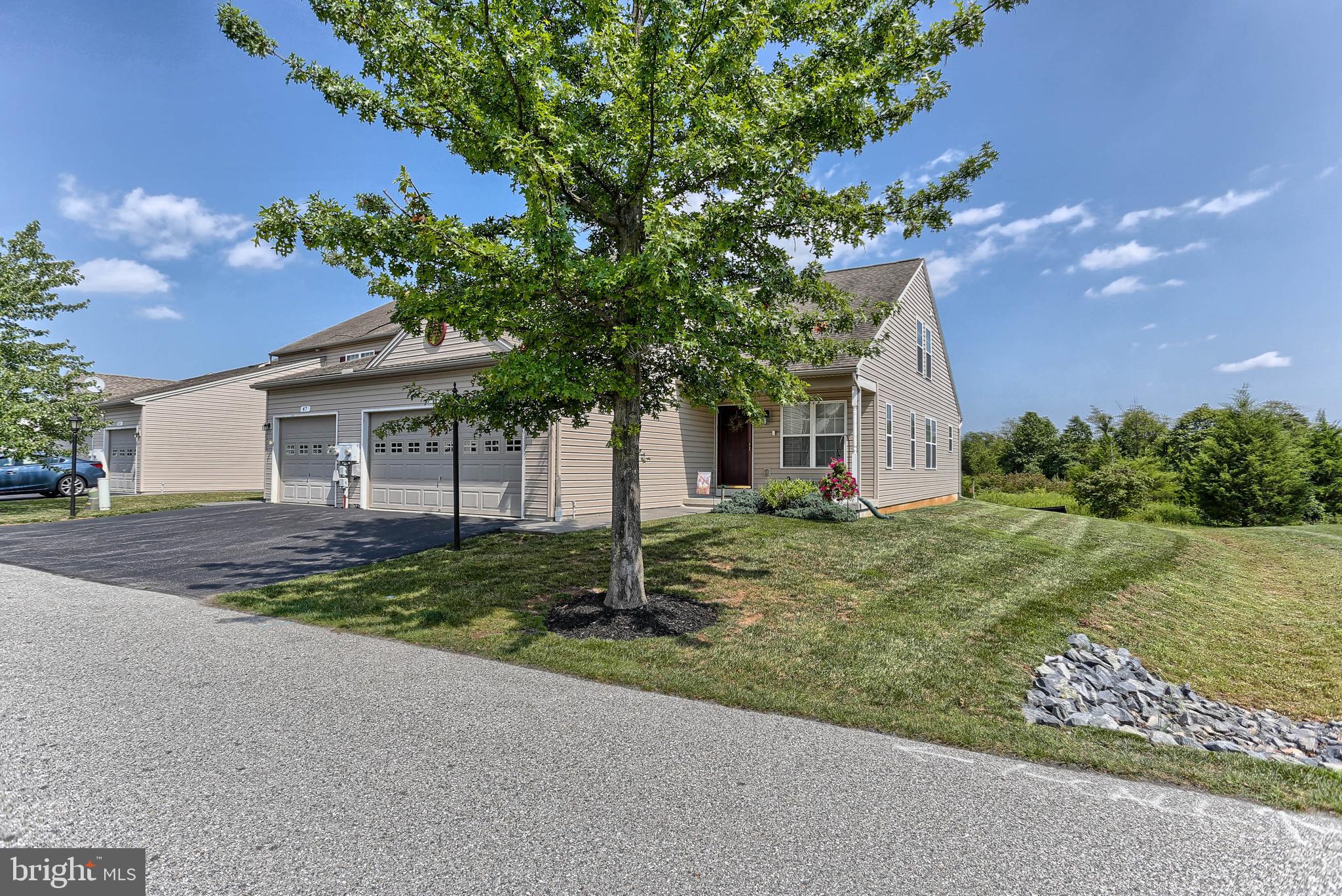 CEDARFIELD CONDOMINIUMS - Residential