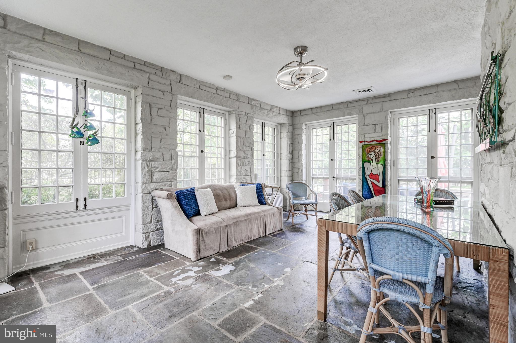 GUILFORD - Residential