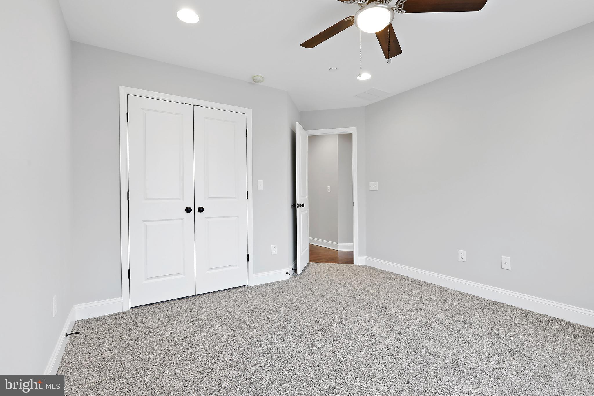 RIVIERA BEACH - Residential