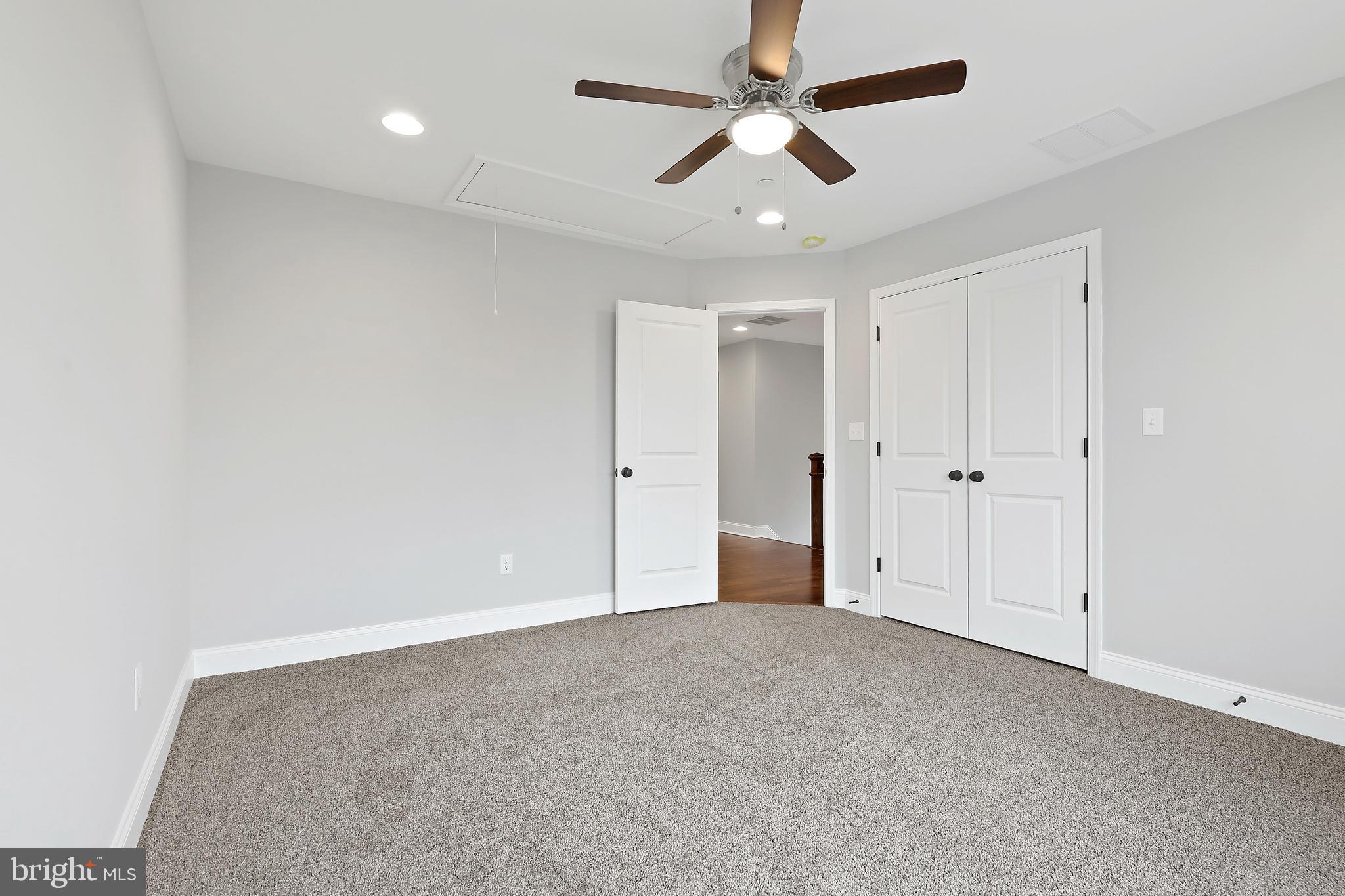 RIVIERA BEACH - Residential