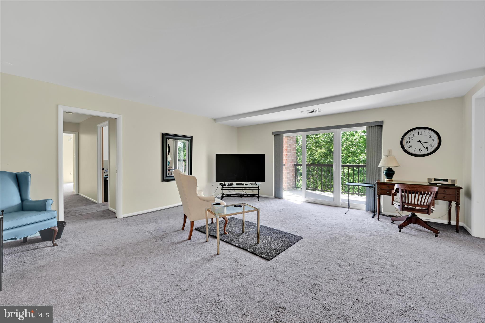 HUMMINGBIRD HILL - Residential