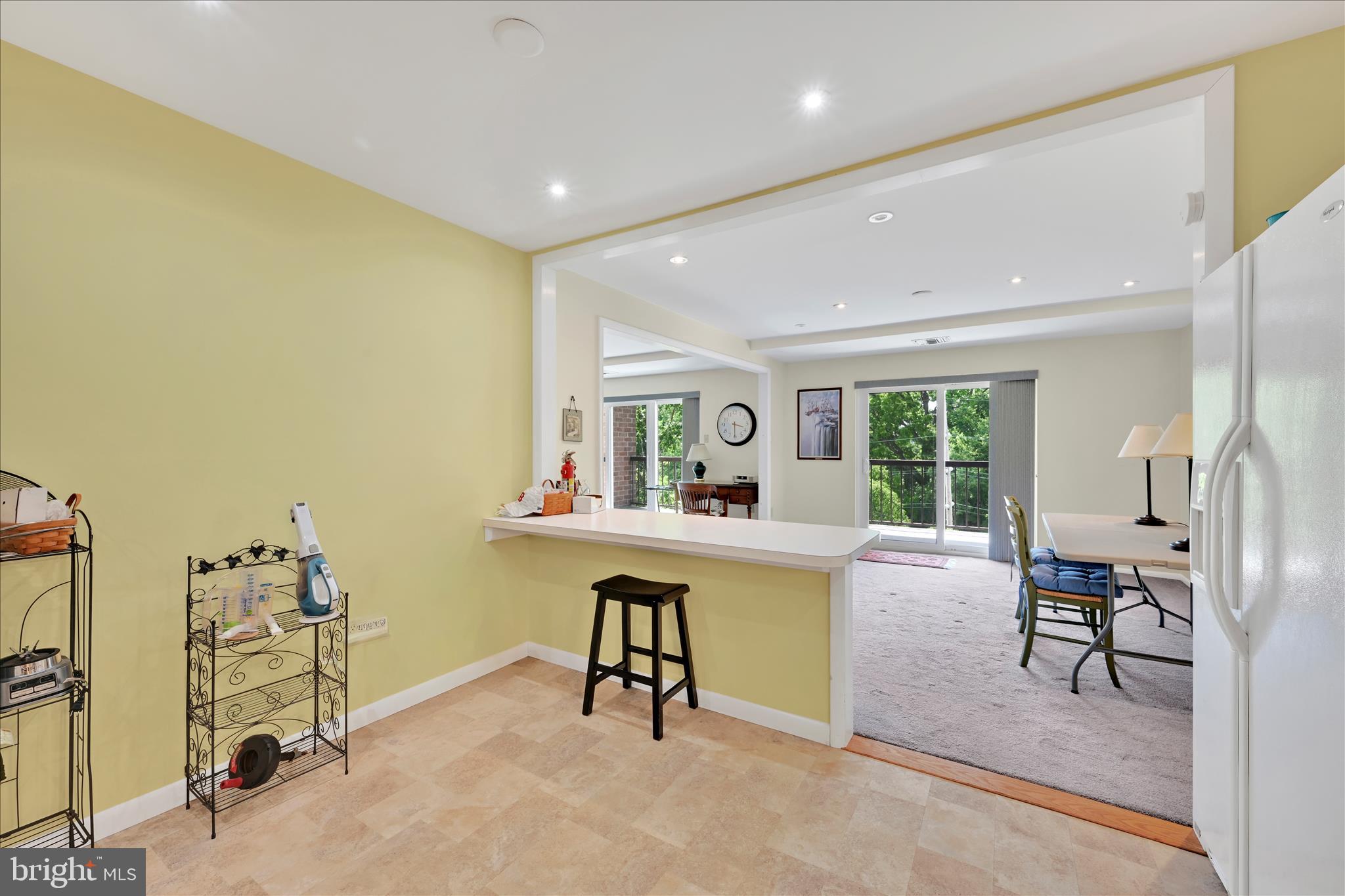 HUMMINGBIRD HILL - Residential