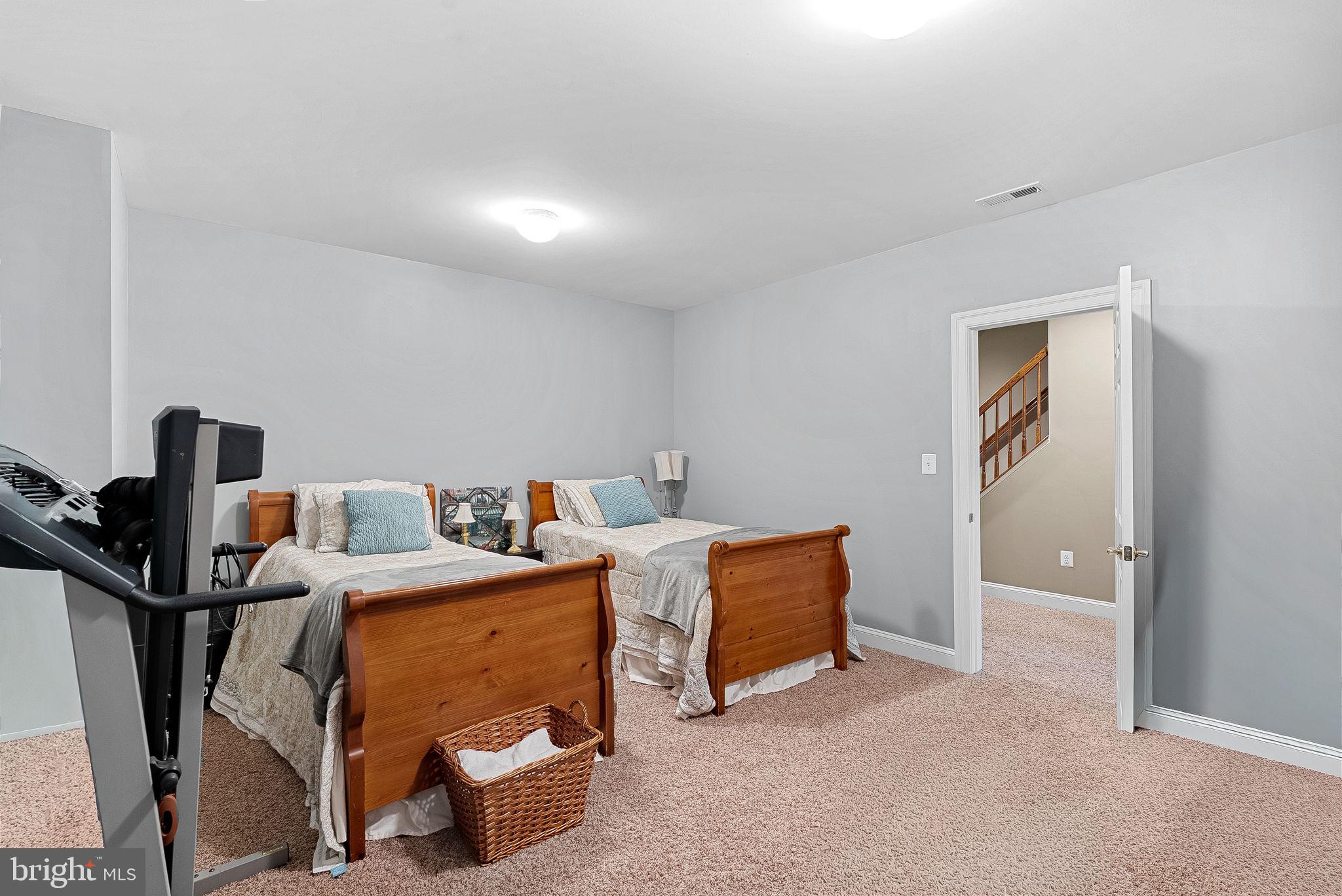 WRIGHT FARM - Residential